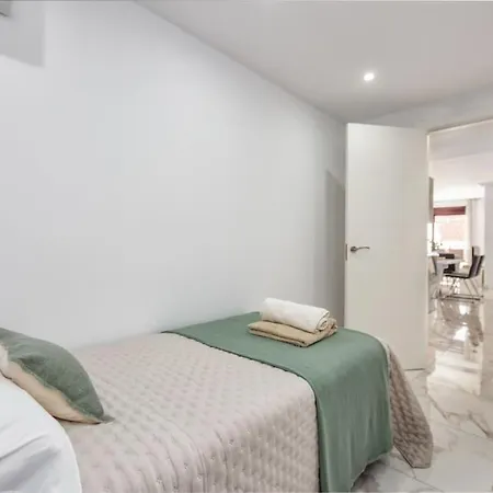 Apartment In La Maestranza
