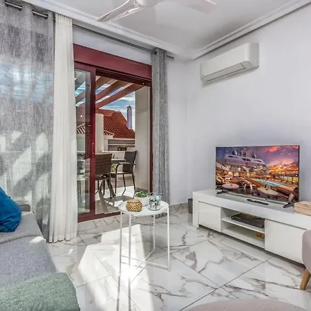 In La Maestranza Apartment *