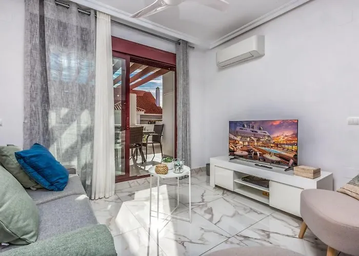 In La Maestranza Apartment *